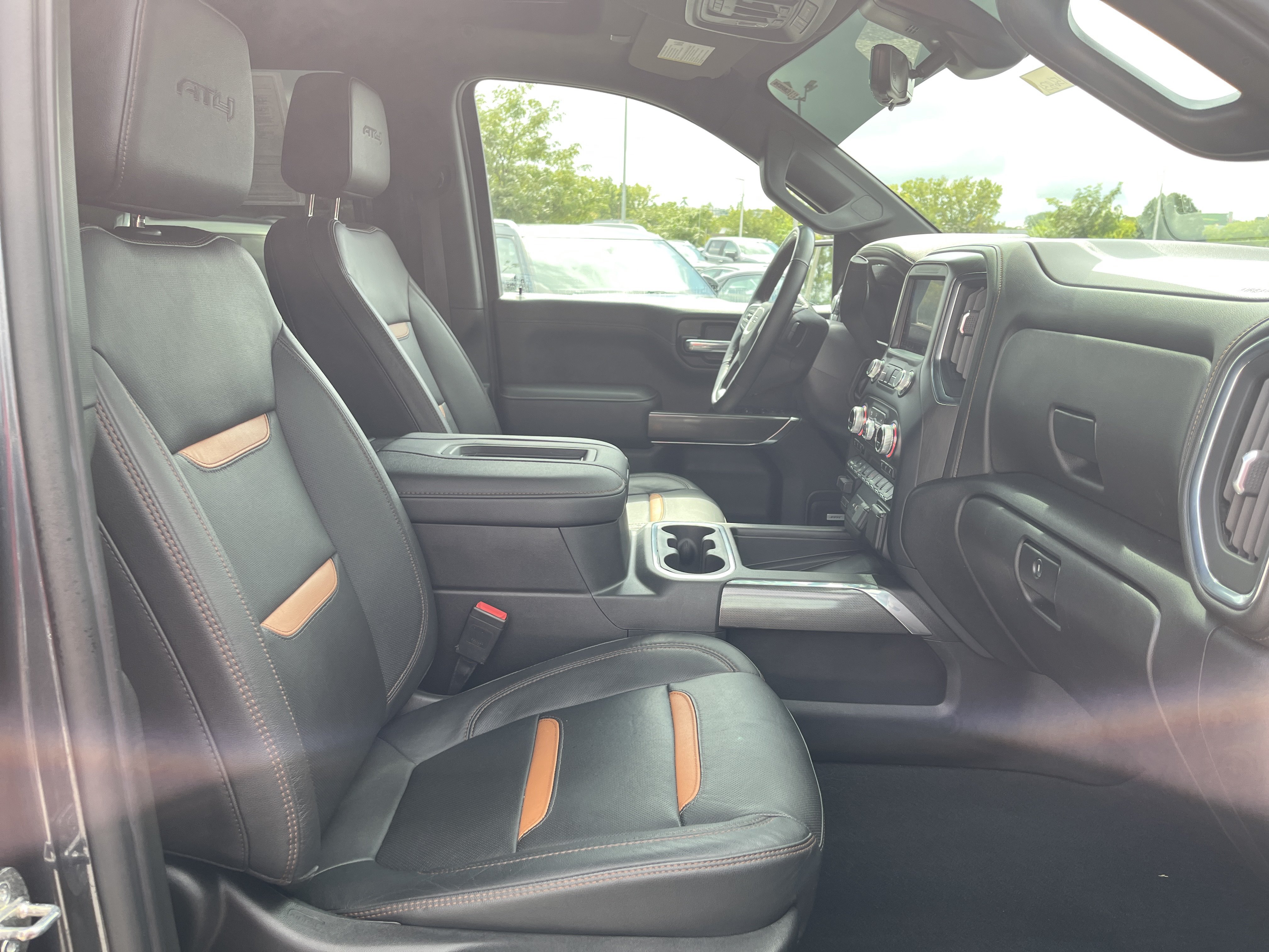 Used 2022 GMC Sierra 1500 AT4 w/ AT4 Premium Package AWD/4WD image 19