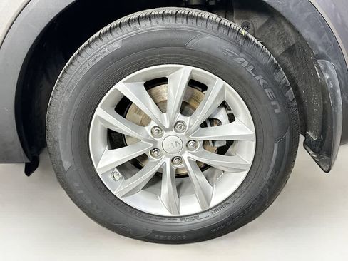 Used 2016 Kia Sorento L image 8