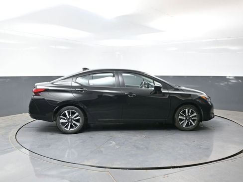 Used 2025 Nissan Versa SV FWD image 8
