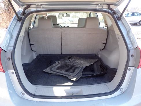 Used 2014 Nissan Rogue S image 25