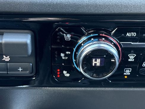 New 2026 GMC Sierra 1500 SLT w/ SLT Premium Plus Package image 21