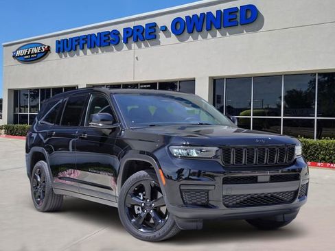 Used 2023 Jeep Grand Cherokee L Laredo image 1