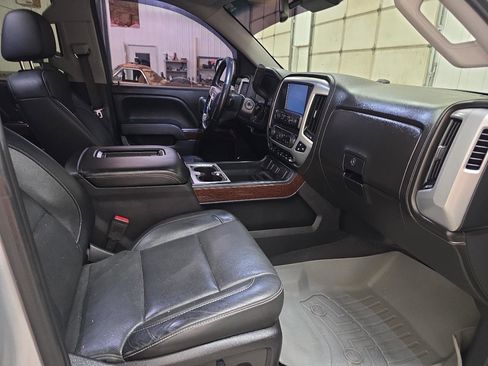 Used 2018 GMC Sierra 1500 SLT AWD/4WD image 38