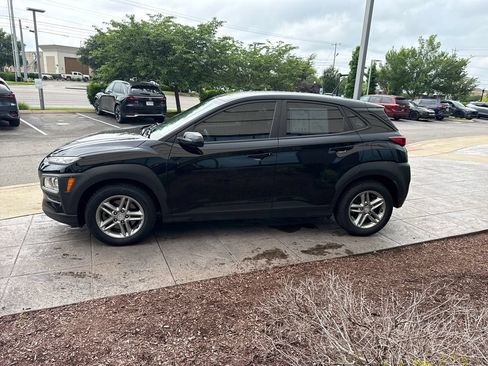 Used 2020 Hyundai Kona SE AWD/4WD image 8