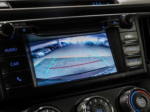 Certified 2017 Toyota RAV4 LE FWD image 25