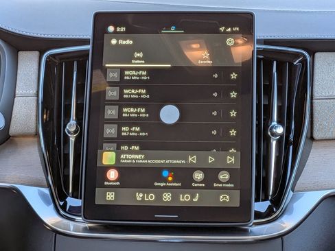 New 2026 Volvo XC90 B6 Ultra w/ Protection Package image 8