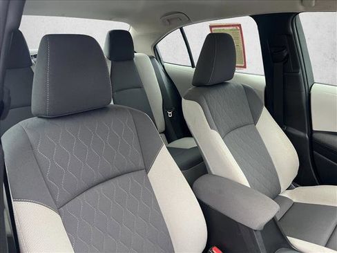 Used 2025 Toyota Corolla LE image 23