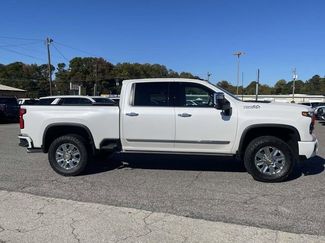Used 2024 Chevrolet Silverado 2500 High Country w/ High Country Premium Package video 2