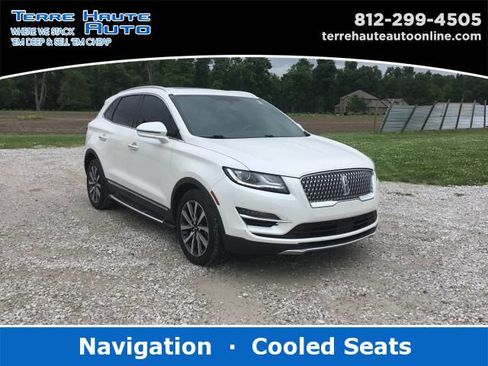 Used 2019 Lincoln MKC Reserve FWD image 1