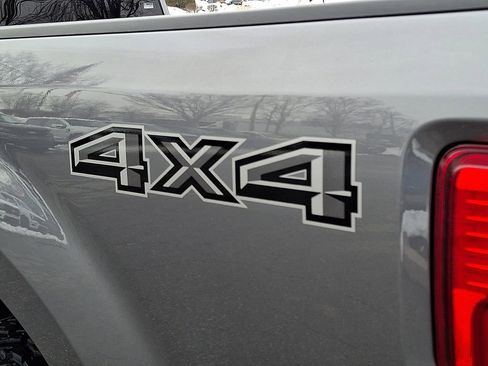 Used 2022 Ford F350 Lariat w/ Black Appearance Package image 33