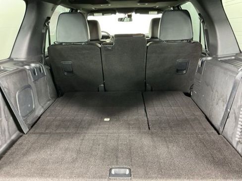 Used 2017 Ford Expedition Limited w/ Equipment Group 301A AWD/4WD image 33