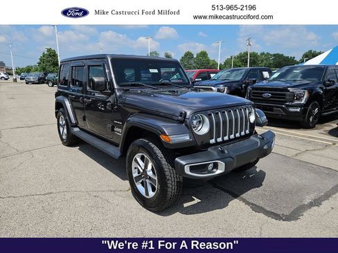 Used 2021 Jeep Wrangler Unlimited Sahara AWD/4WD image 7