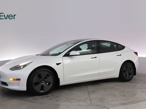 Used 2023 Tesla Model 3 Standard Range RWD image 18