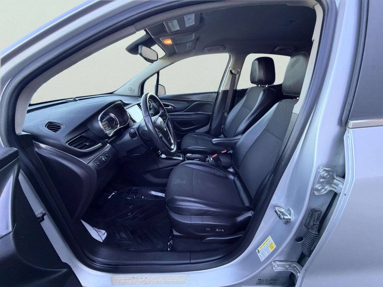 Used 2017 Buick Encore Preferred FWD image 18