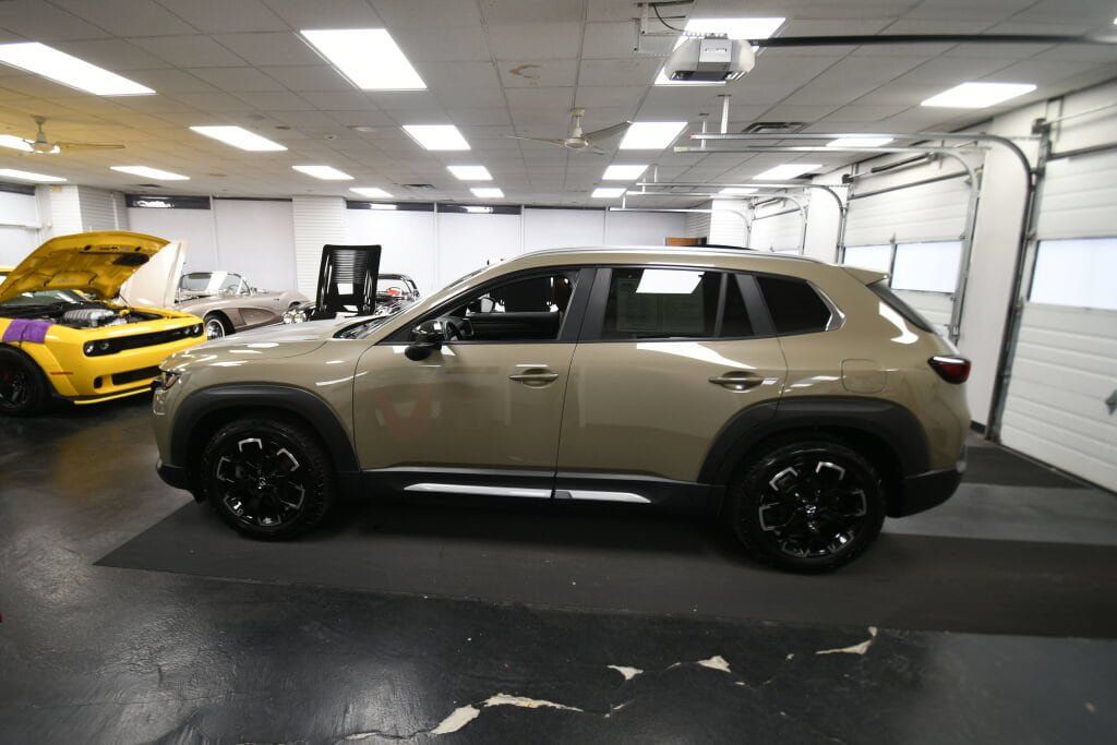 Used 2023 MAZDA CX-50 Meridian Edition AWD/4WD image 5