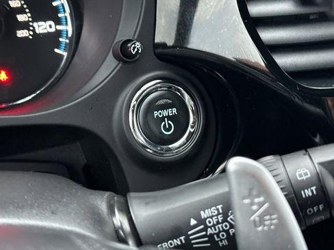 Used 2020 Mitsubishi Outlander SEL image 18