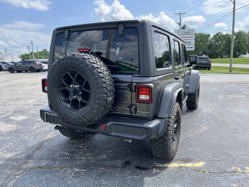 Used 2025 Jeep Wrangler Unlimited Sport AWD/4WD image 5