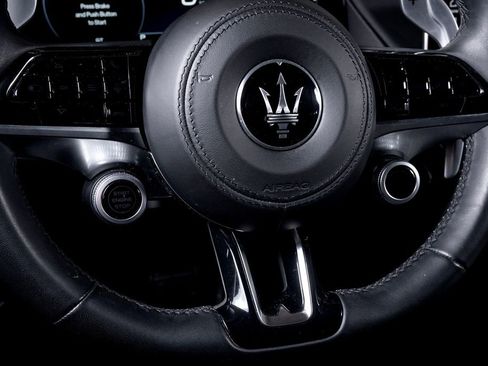 Used 2023 Maserati Grecale GT image 31