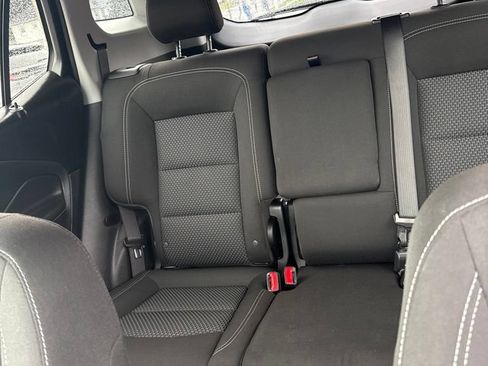 Used 2023 GMC Terrain SLE w/ Driver Convenience Package AWD/4WD image 11