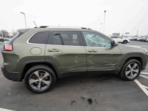 Used 2019 Jeep Cherokee Limited image 6