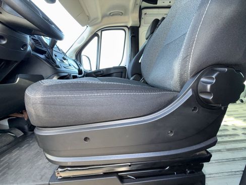 Used 2023 RAM ProMaster 2500 FWD image 14