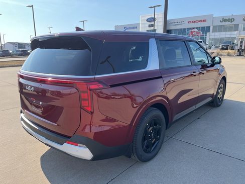 New 2026 Kia Carnival image 5