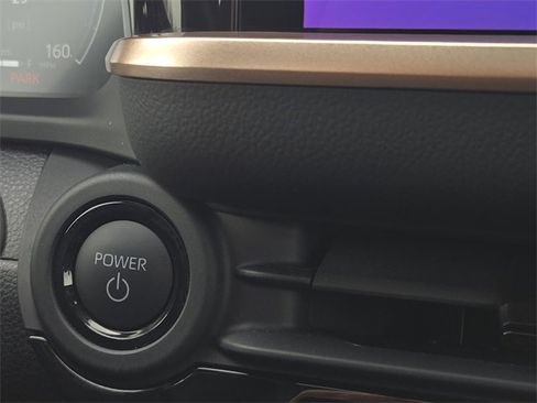 Used 2025 Toyota Crown Limited image 24