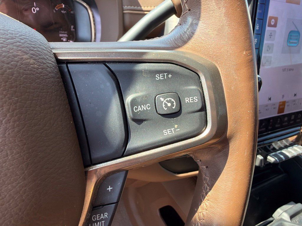 Used 2024 RAM 3500 Limited AWD/4WD image 24