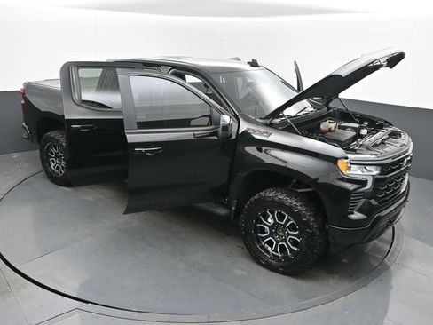 Used 2023 Chevrolet Silverado 1500 RST w/ Z71 Off-Road Package image 30