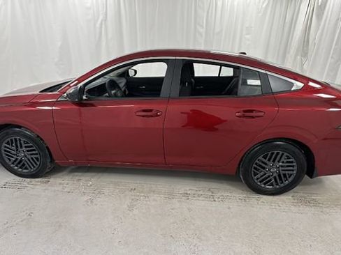 New 2026 Nissan Sentra SV w/ SV Convenience Package FWD image 6