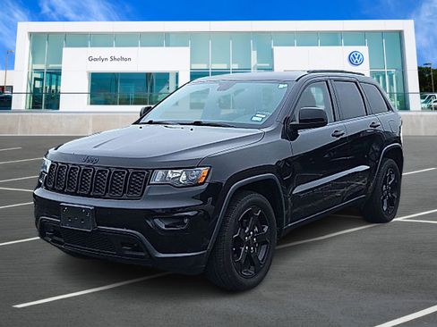 Used 2019 Jeep Grand Cherokee Laredo RWD image 1