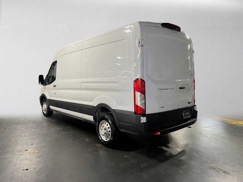Used 2023 Ford Transit 250 Medium Roof AWD w/ Load Area Protection Package image 4