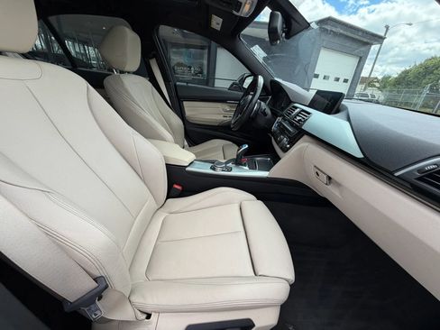 Used 2016 BMW 340i xDrive Sedan AWD/4WD image 14