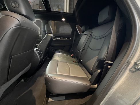 Used 2025 Cadillac XT5 Premium Luxury image 14
