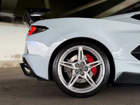 Used 2020 Chevrolet Corvette Stingray Preferred Cpe w/ 2LT Preferred Equipment Group RWD image 16