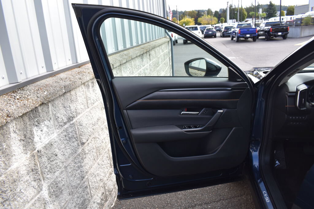 Used 2025 MAZDA CX-50 2.5 Turbo w/ Accent Package AWD/4WD image 17
