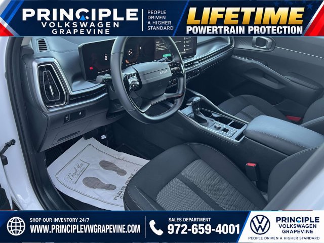 Used 2026 Kia Sorento LX FWD image 11