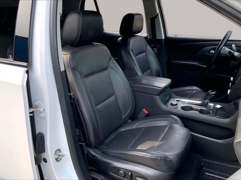 Used 2018 Chevrolet Traverse Premier w/ Redline Edition AWD/4WD image 9