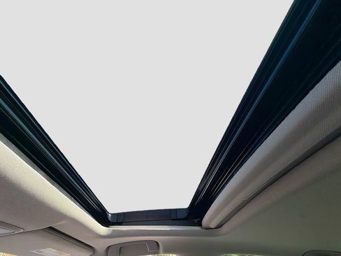 Used 2024 Honda Accord EX image 14