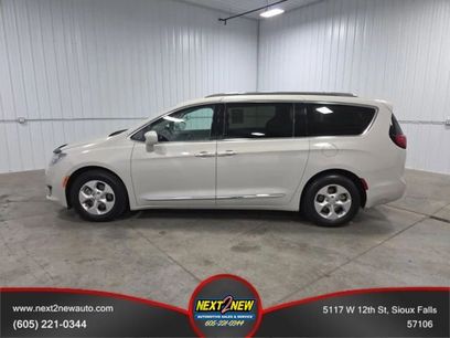 Used 2017 Chrysler Pacifica Touring-L Plus