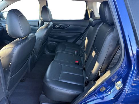 Used 2020 Nissan Rogue SL image 16