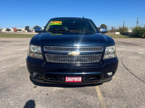 Used 2008 Chevrolet Suburban LTZ w/ LTZ Preferred Equipment Group image 3