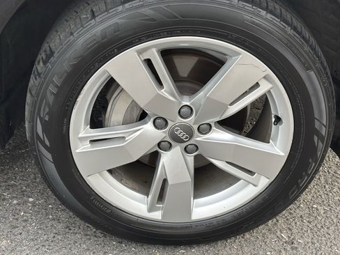 Used 2018 Audi Q5 2.0T Premium w/ Convenience Package image 7