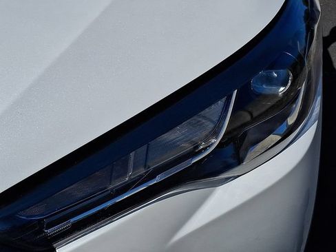 Used 2023 Toyota Corolla Cross L AWD/4WD image 9