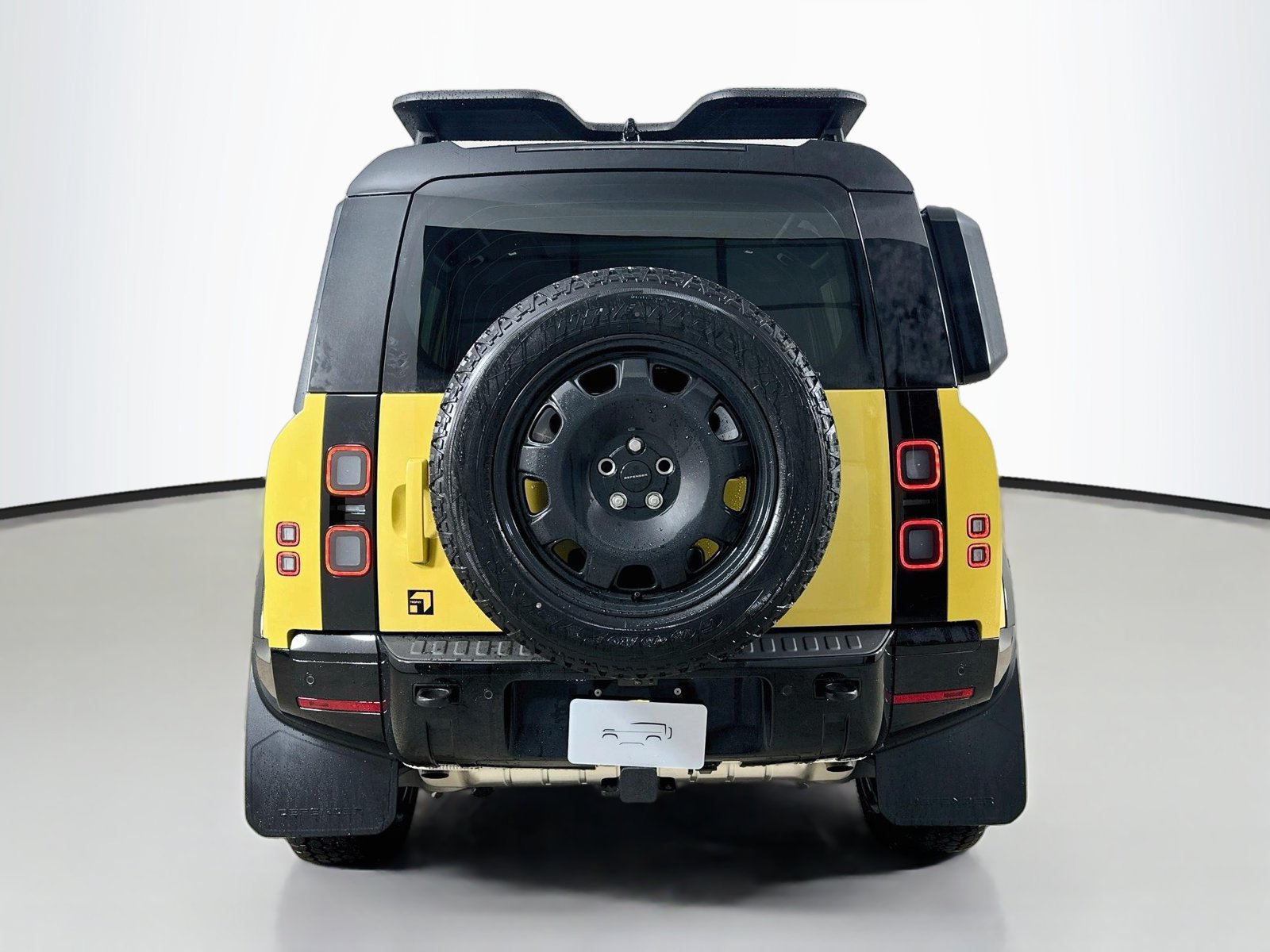 New 2026 Land Rover Defender 110 Trophy Edition AWD/4WD image 6