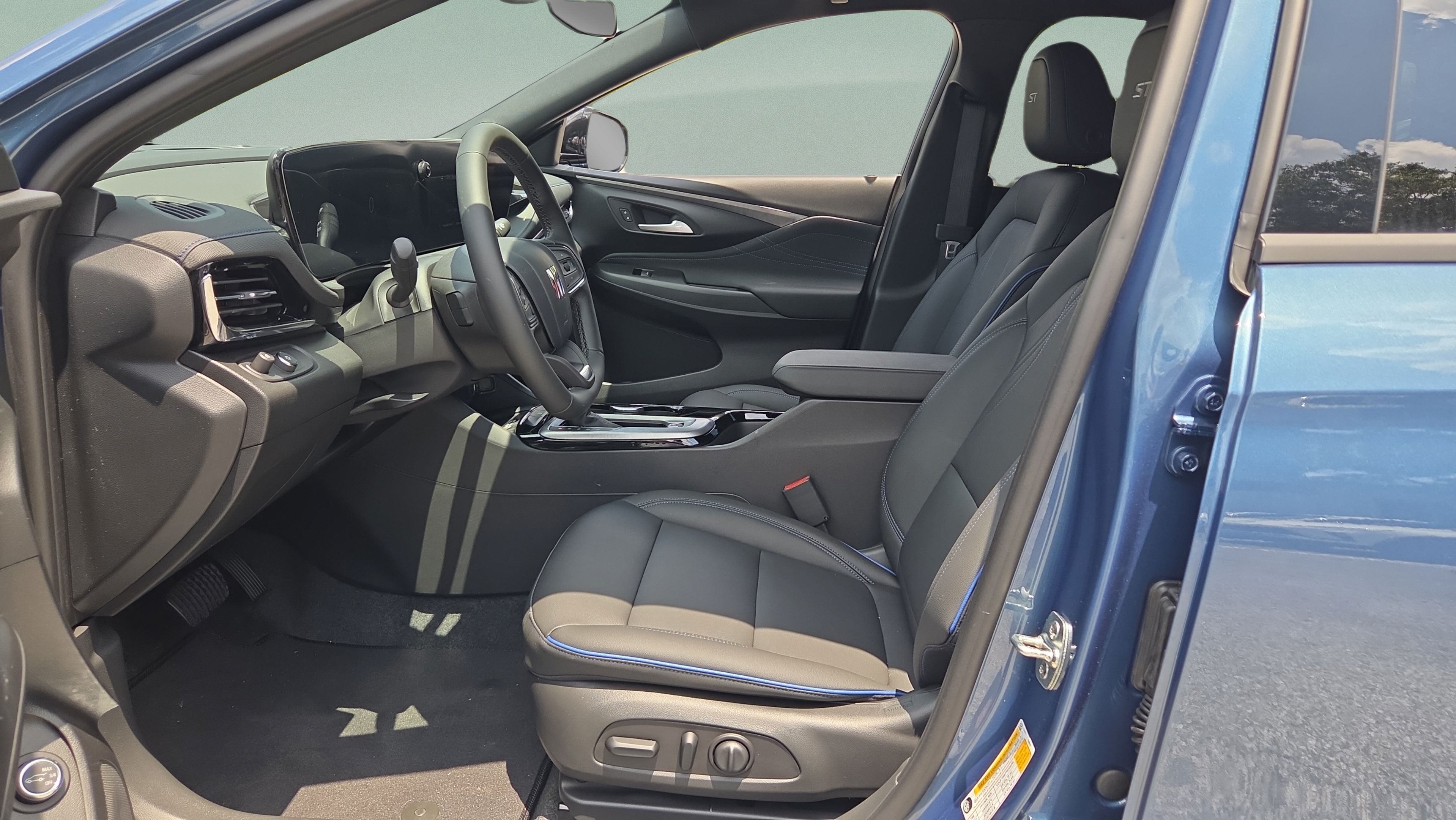 New 2026 Buick Envista Sport Touring w/ Convenience I Package FWD image 10