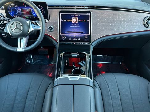 Used 2023 Mercedes-Benz EQE 350+ 4MATIC SUV image 4