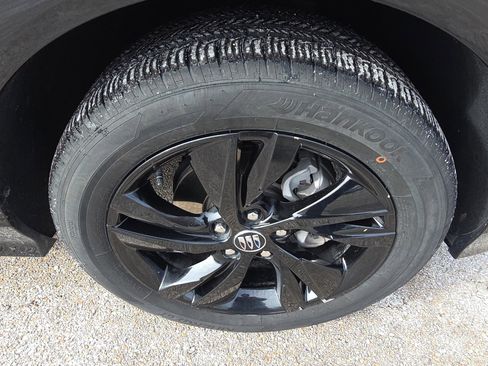 Certified 2025 Buick Encore GX Sport Touring w/ Comfort Package image 10