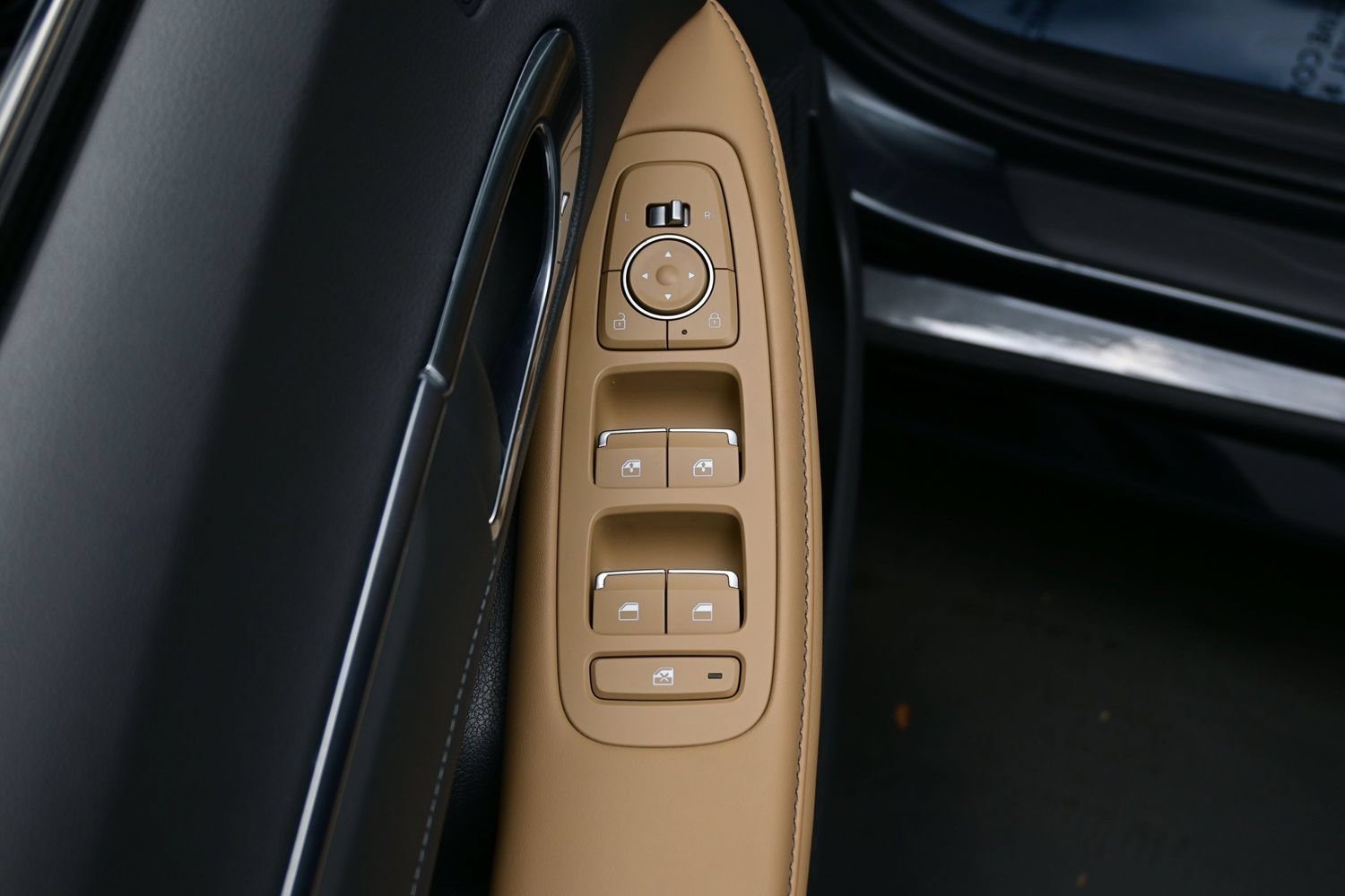 Used 2023 Hyundai Sonata Limited FWD image 10