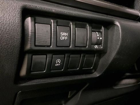 Used 2021 Subaru Forester Premium AWD/4WD image 35